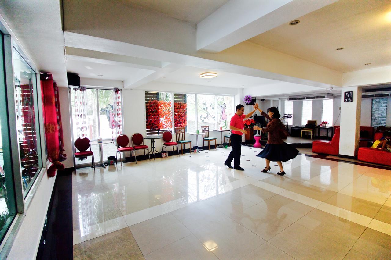 ลาติน การ์เดน Hotel กรุงเทพมหานคร ภายนอก รูปภาพ
